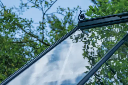 Capping - ICON 8 · 8.1 m² (8' x 10') 3 mm Toughened Glass
